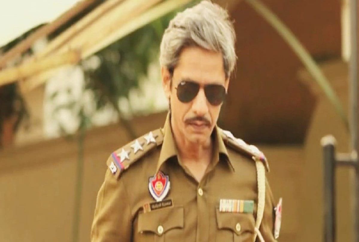 Sherni film makers has removed vijay raaz from the Vidya Balan film