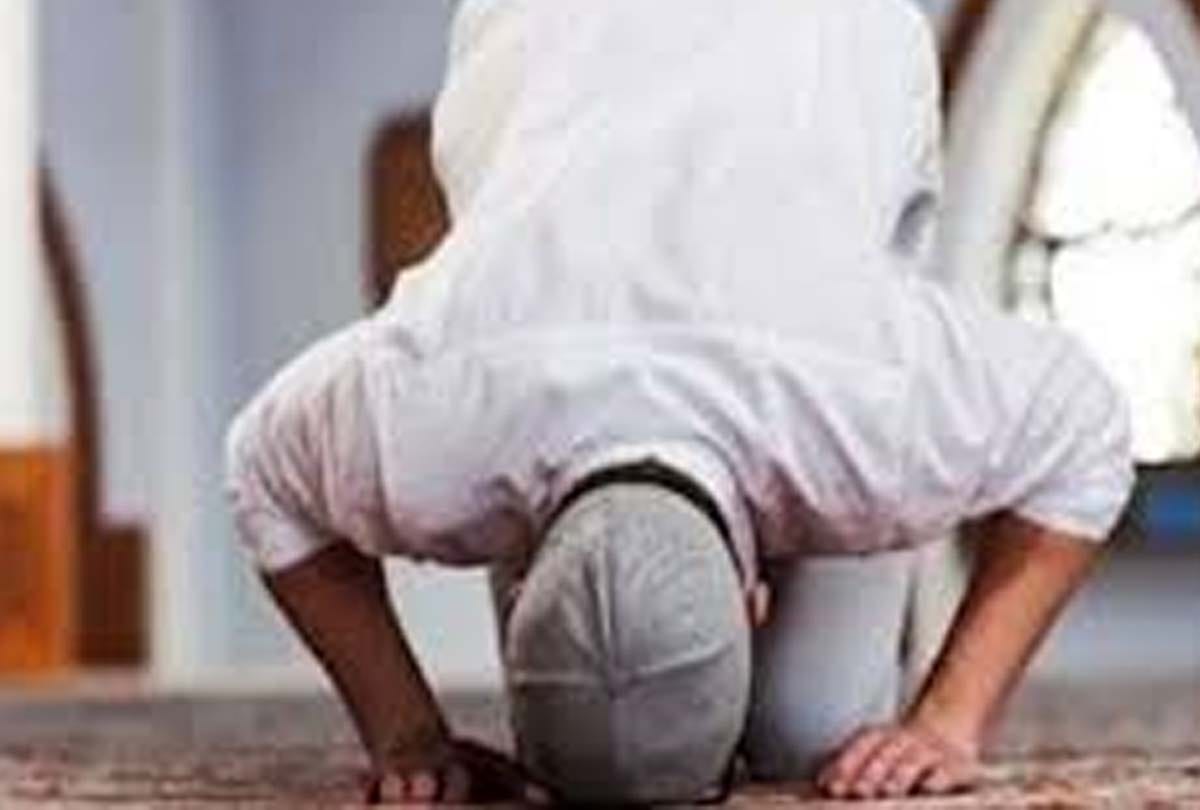 case of offering Namaz in the temple of Mathura, Family landed in Faizal's defense