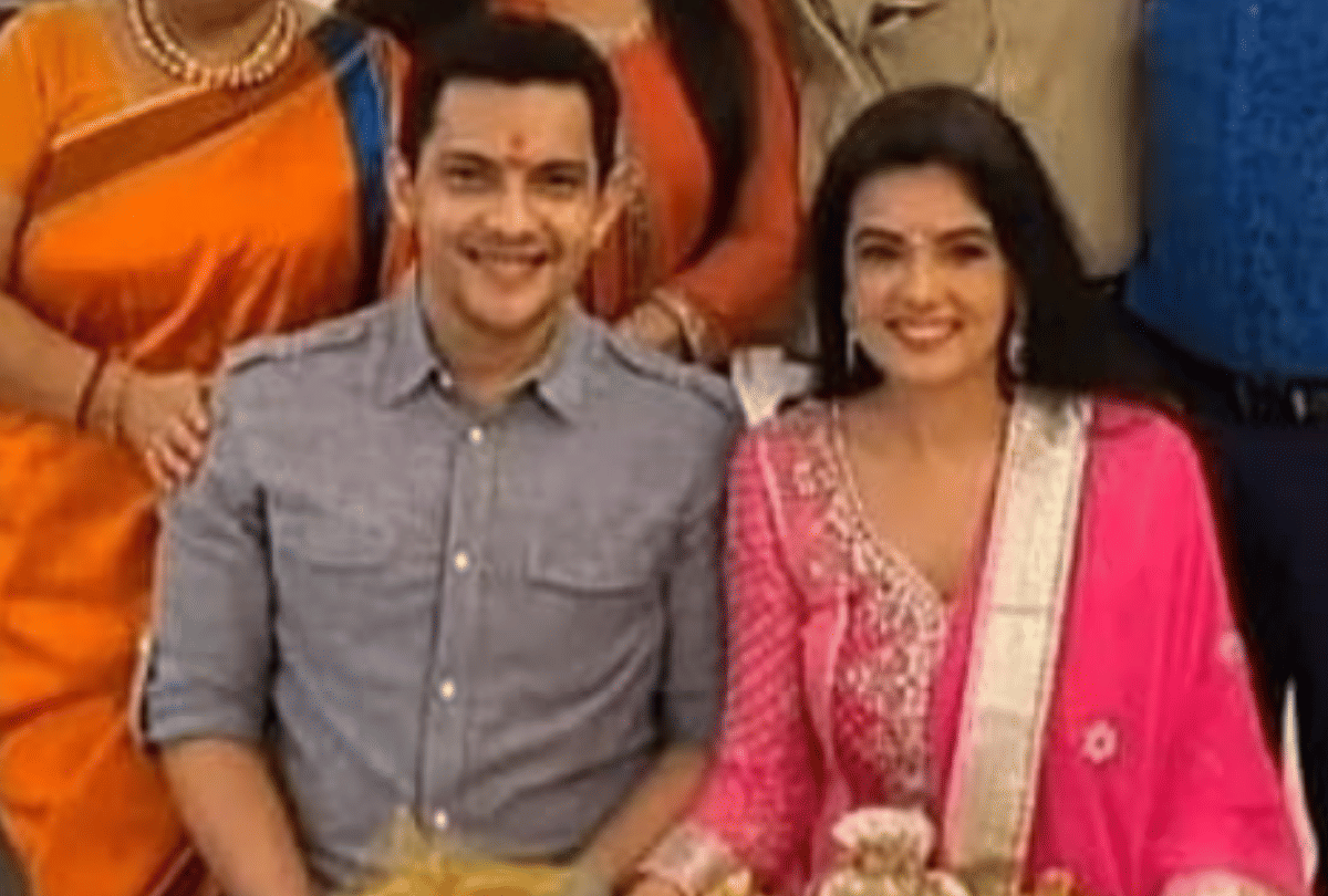 Aditya Narayan and Shweta Agrawal roka ceremony picture viral on social media