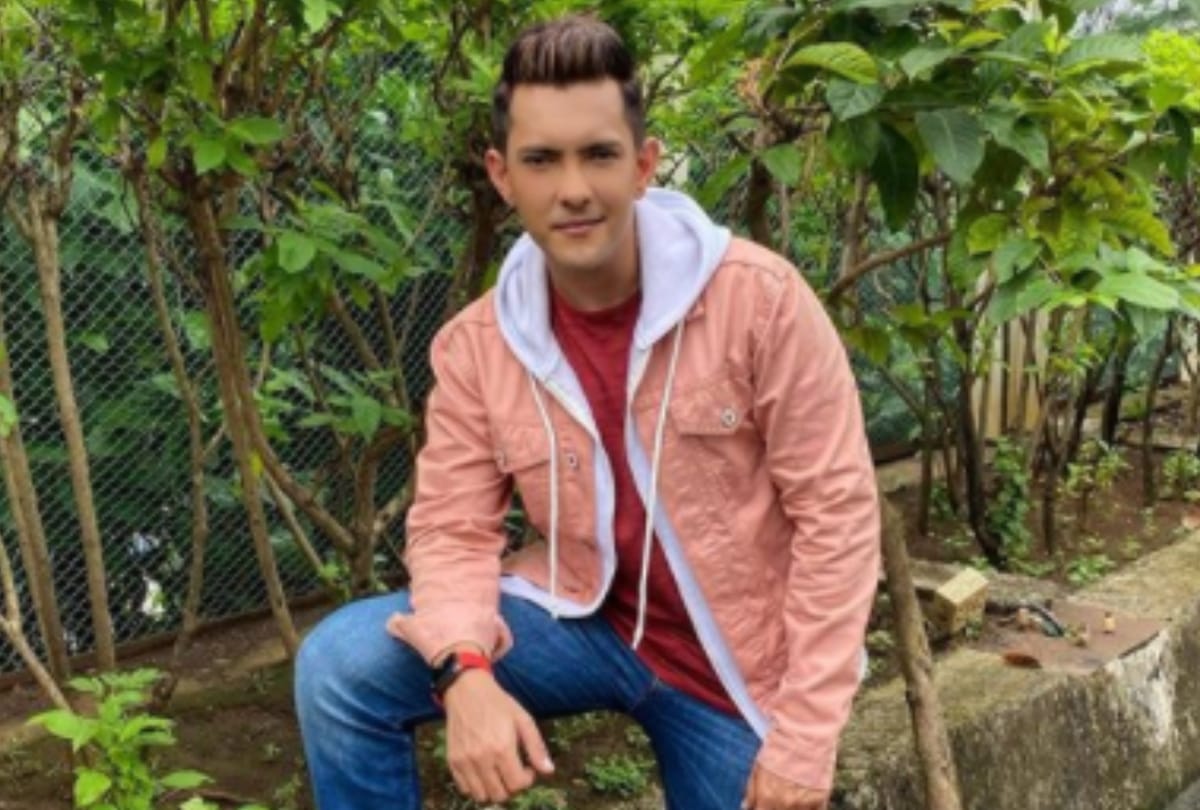 Indian Idol 12 Aditya Narayan furious at Kishore Kumar son Amit says 'If he was not happy with anything in the show