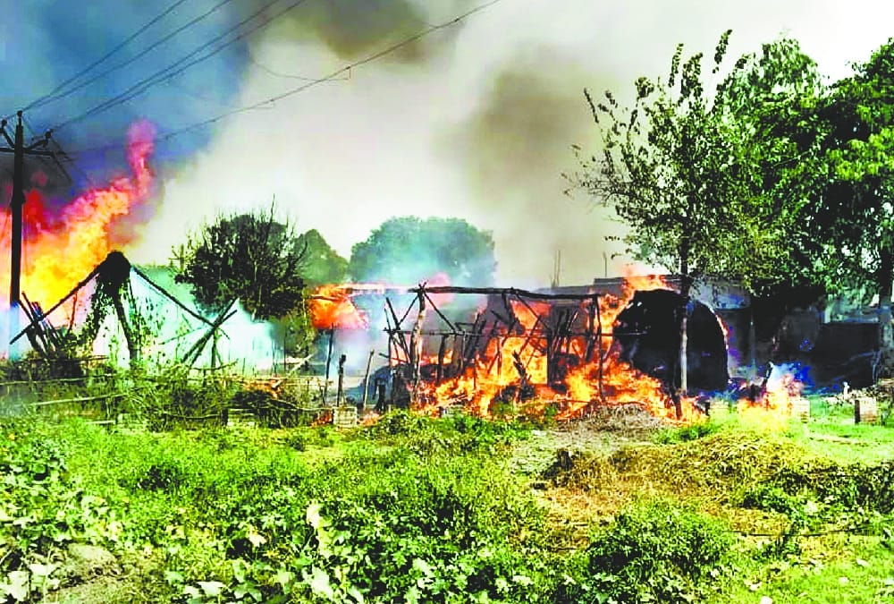 52 houses burned out when a fire broke out in a area in Bahraich.