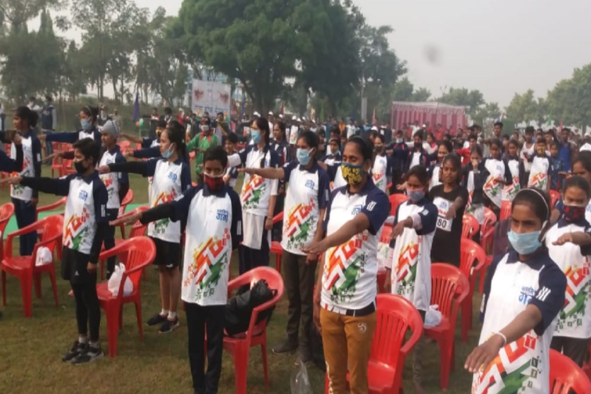 The marathon race concluded in Bijnor and winners of several were honored of many cities