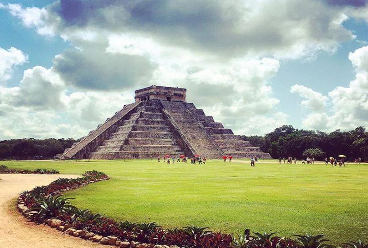 Interesting and mysterious facts of Ancient Maya civilization