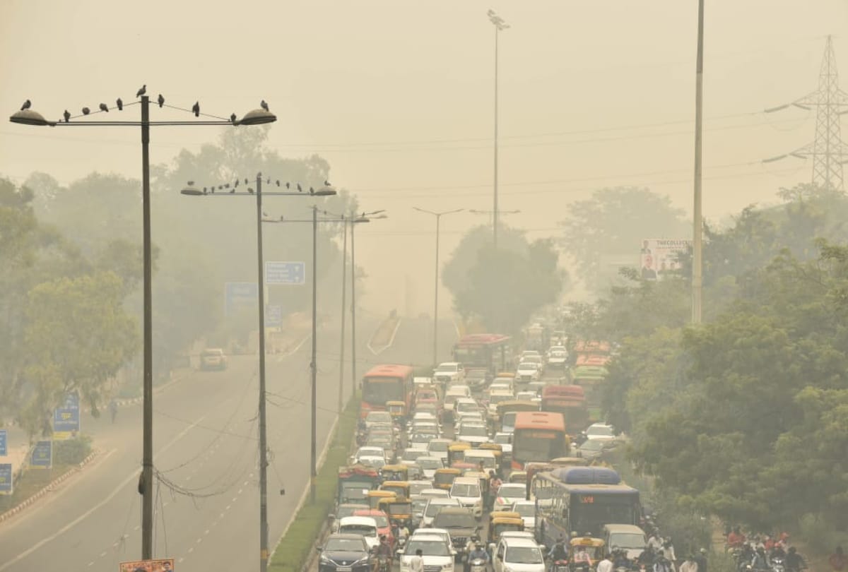 ghaziabad air turns hazardous aqi recorded at 999 all day smog