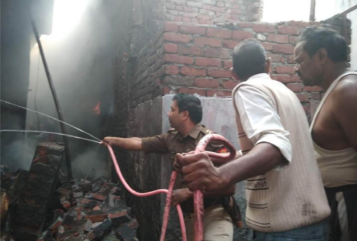 Four dead in Explosion at illegal fireworks factory Kushinagar