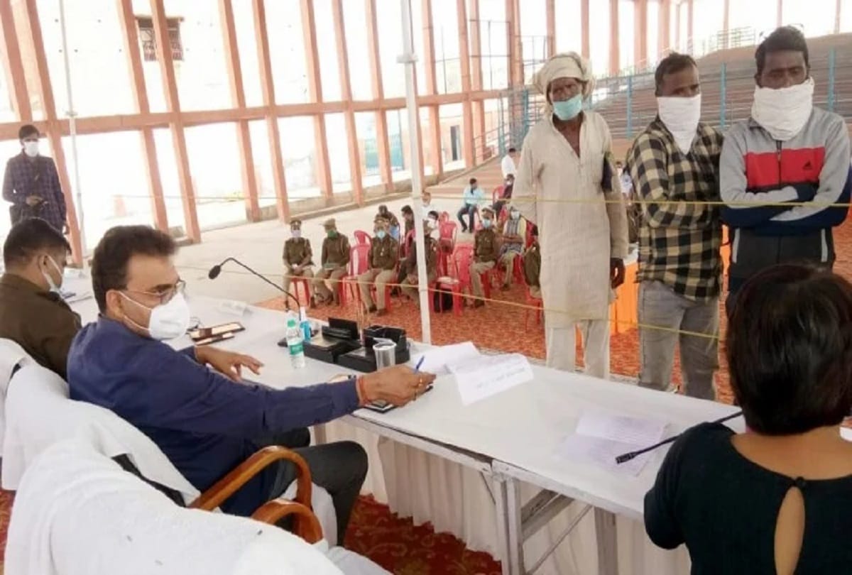 Vehicle drivers should not be harassed under the cover of paper : DM