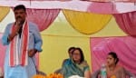 ठेनामऊ गांव में कार्यक्रम को संबोधित करते सांसद सुब्रत पाठक।