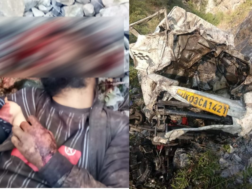 uttarakhand news: Unbalanced pickup falls in a ditch in Haidakhan road, two killed