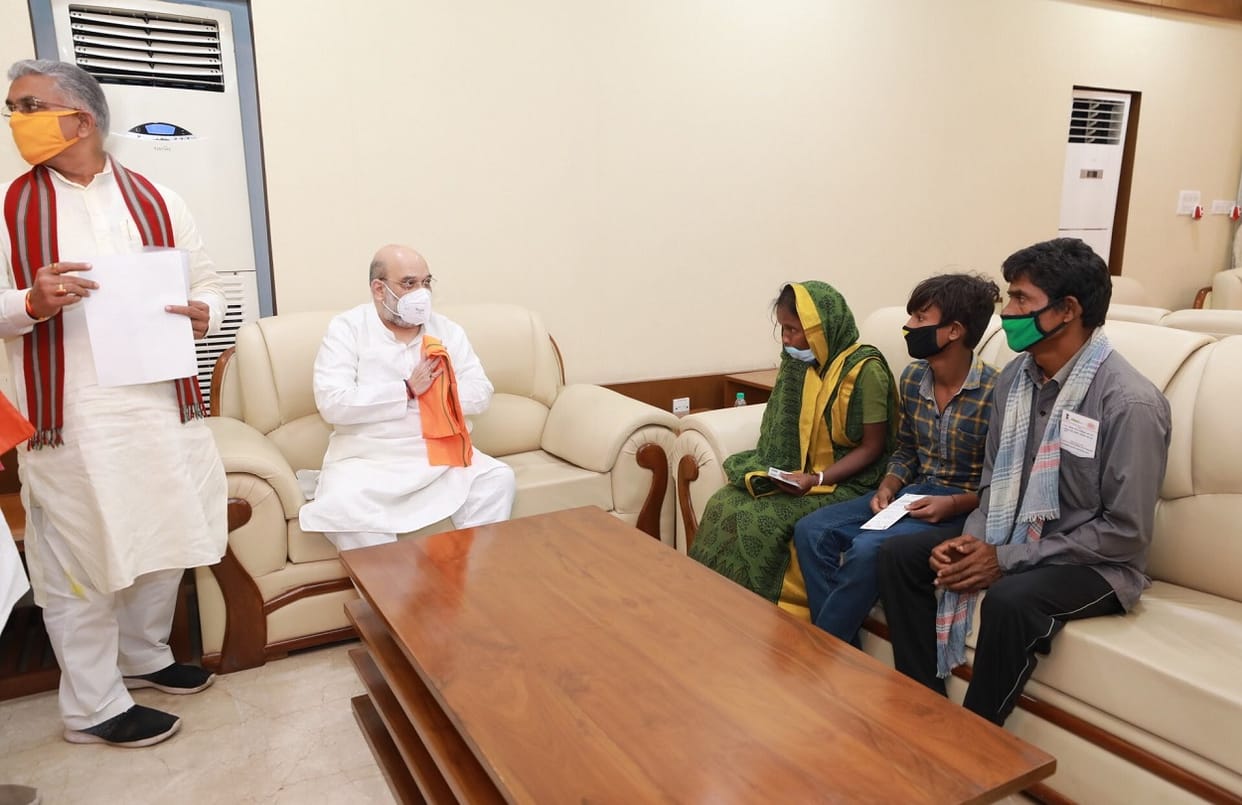 Home Minister Amit Shah reached Kolkata, met family members of BJP worker dead in judicial custody