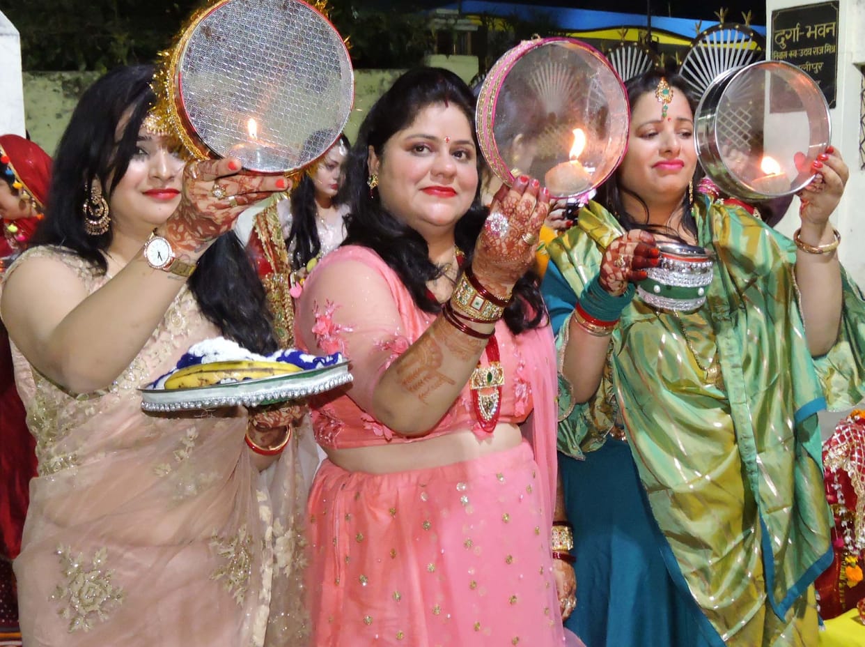 Moon was seen, sought blessings of unbroken good fortune
