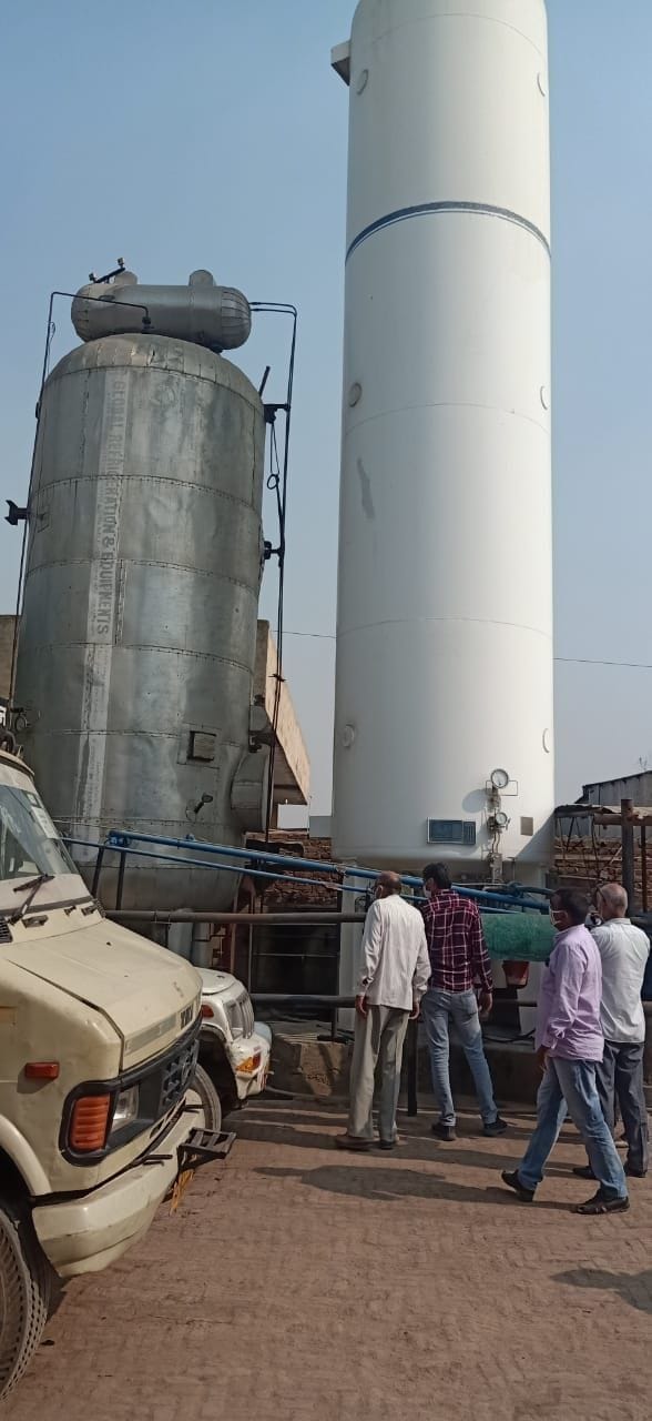 CM Flying team raids agency supplying oxygen and other gas