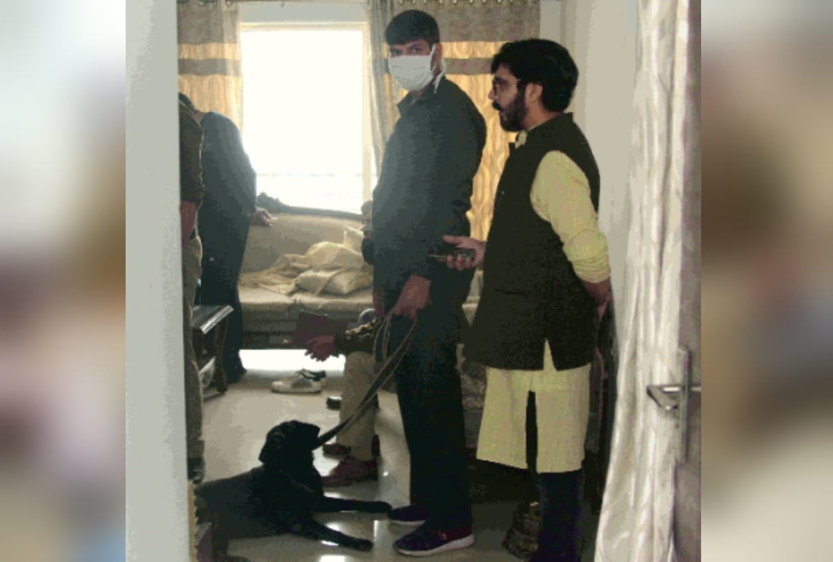 Greater Noida cherry county society double murder mart employee aman hayat killed with full proof plan cctv capture all