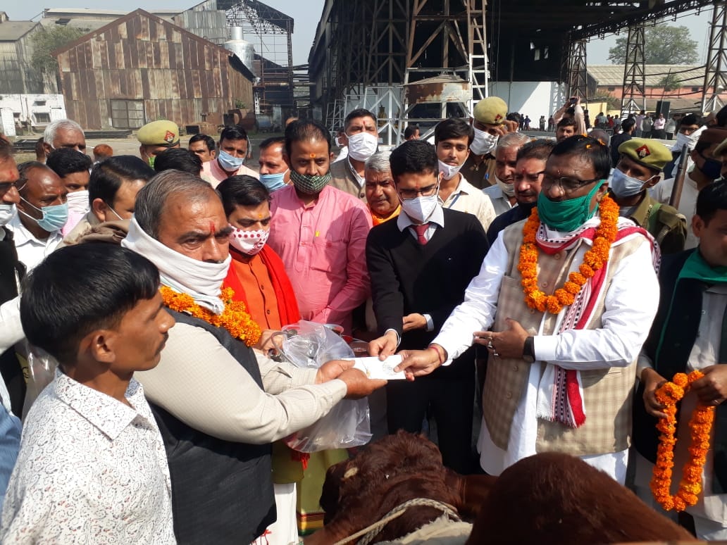 Crushing session of farmer cooperative sugar mill started