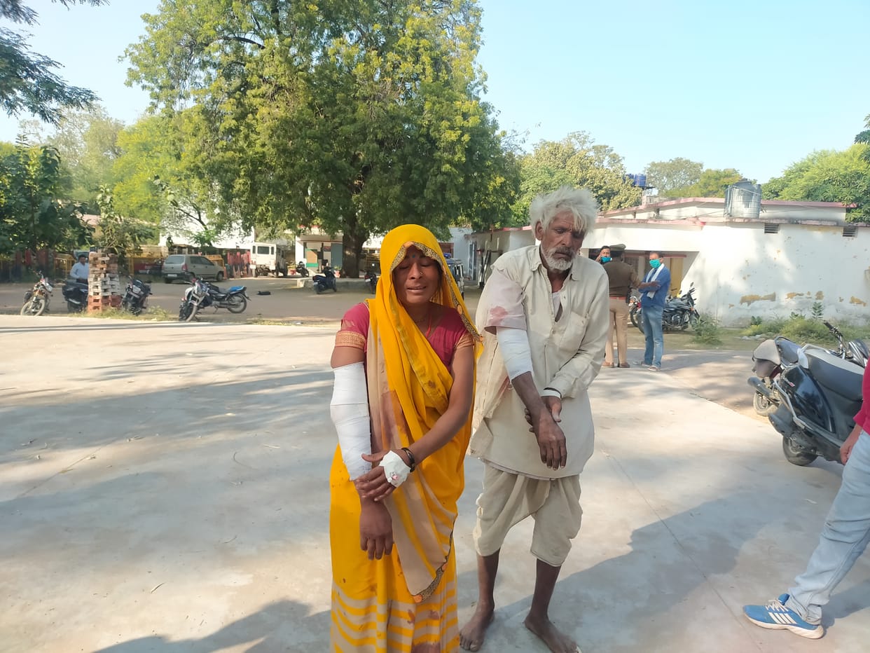 two group clash, drain dispute, five injured