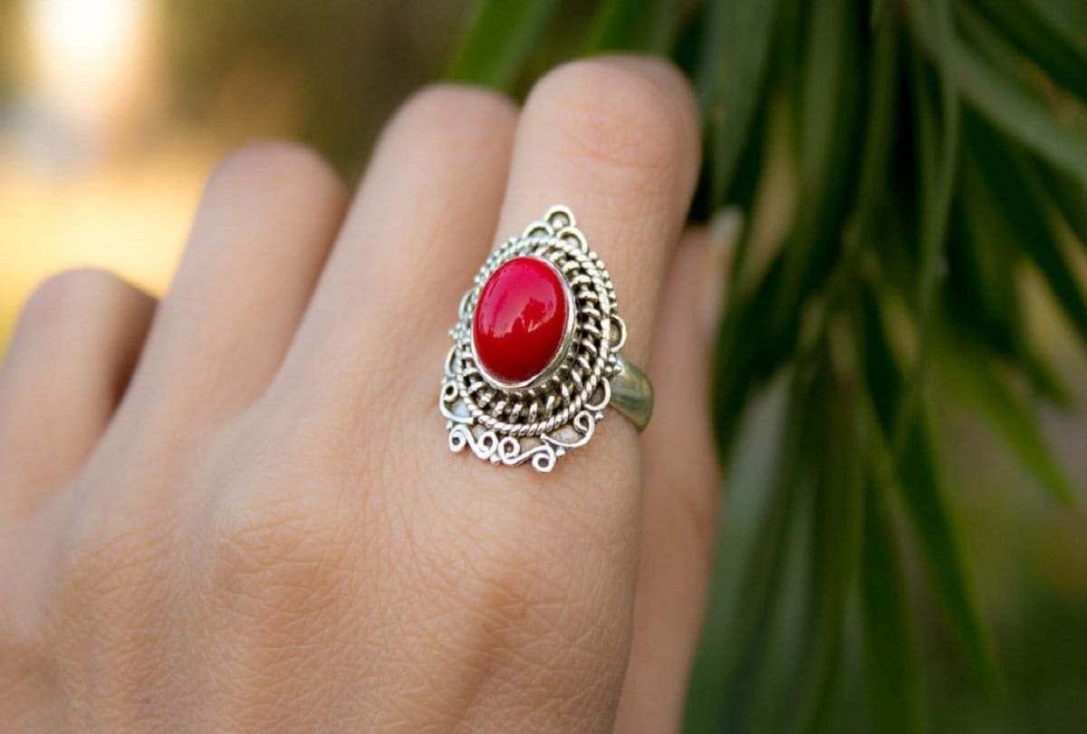 Ratna astrology information on wearing all nine gems in Hindi