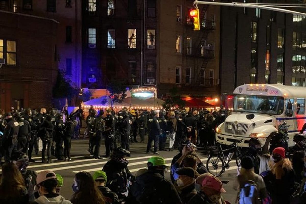 Thousands of people demonstrated in support of Trump in Washington