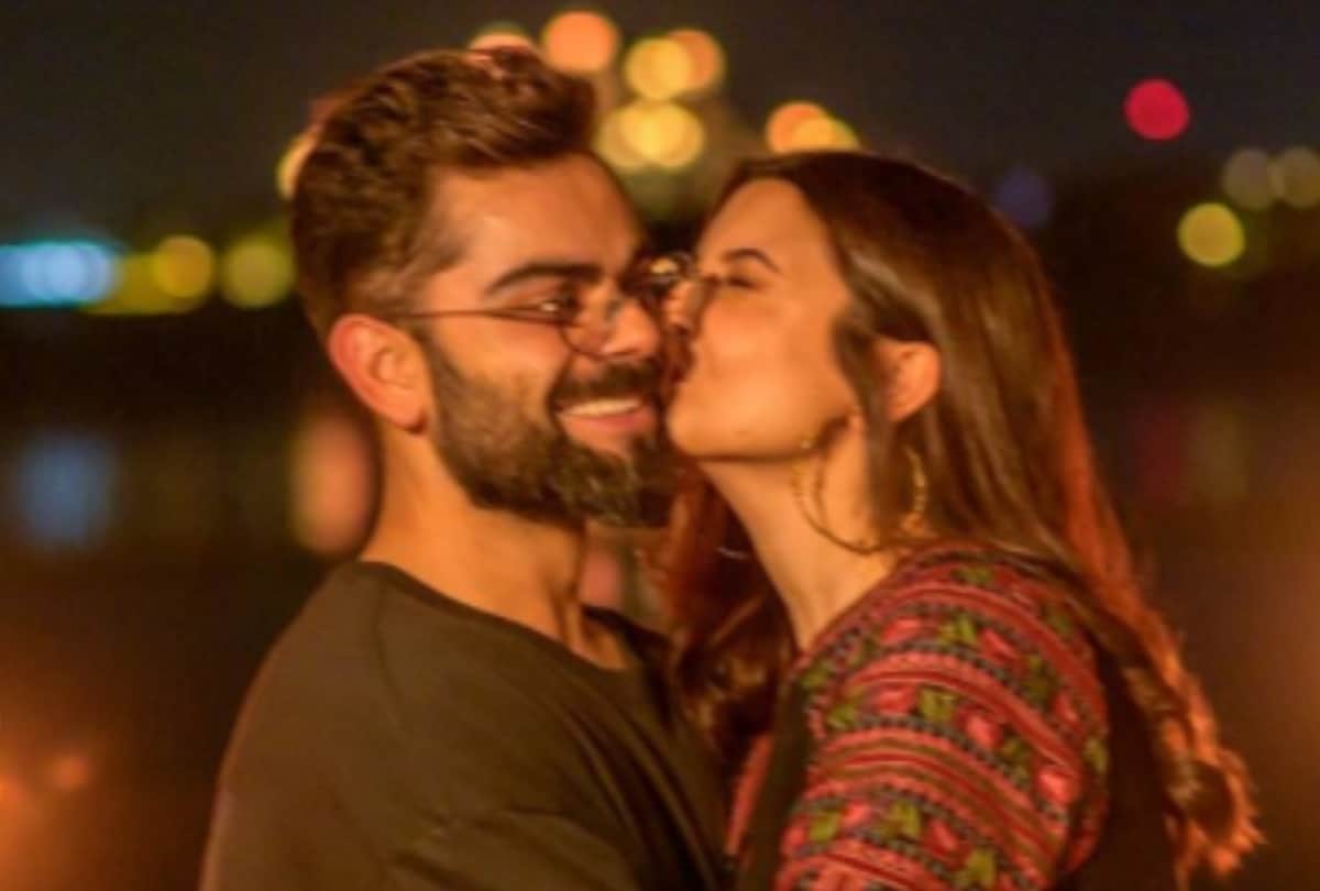 Anushka sharma kiss virat kohli post birthday photos shares