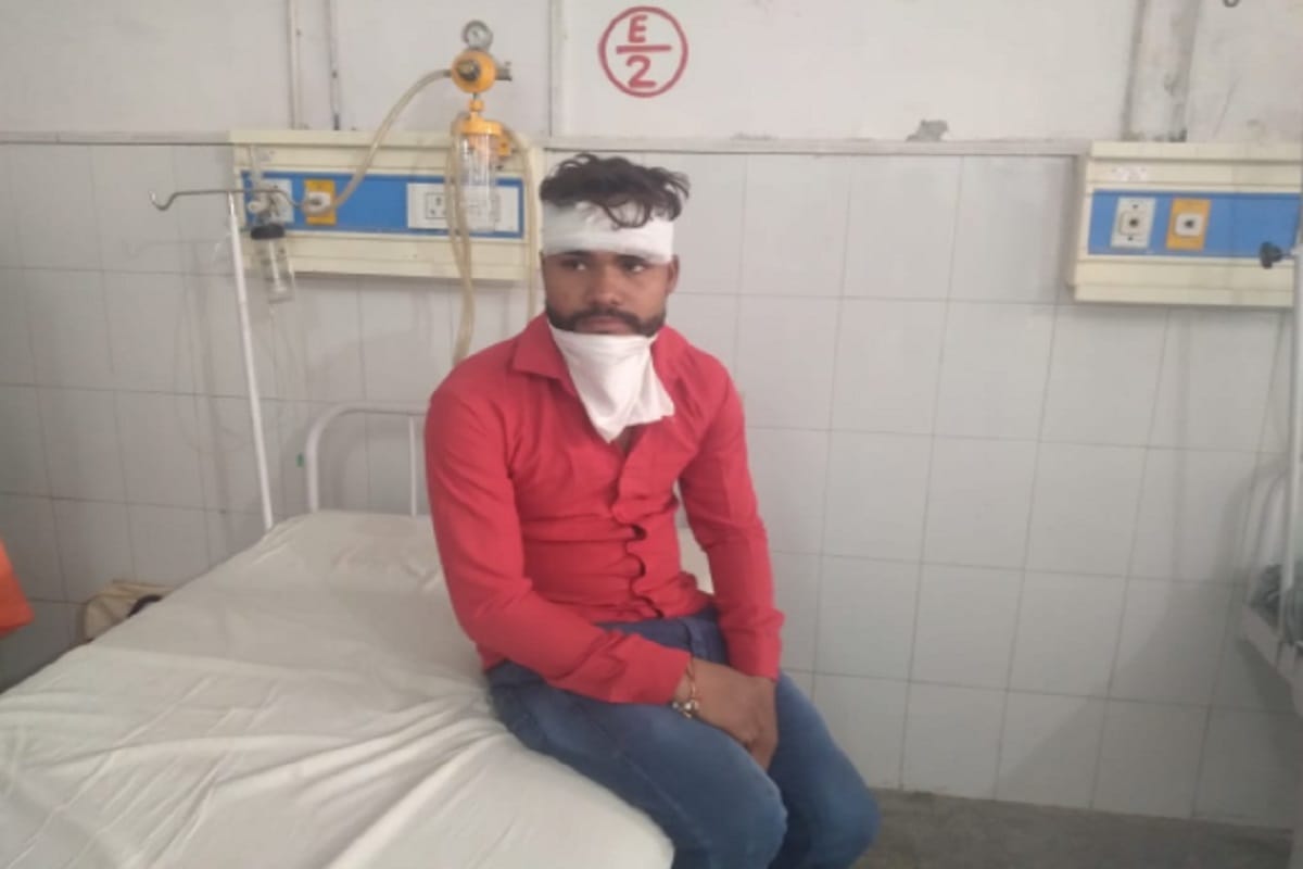 Two buses collided in Baghpat and 12 passengers were injured