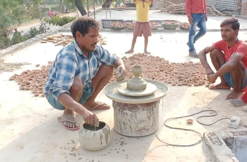 Homes will be illuminated with clay lamps, people will get employment