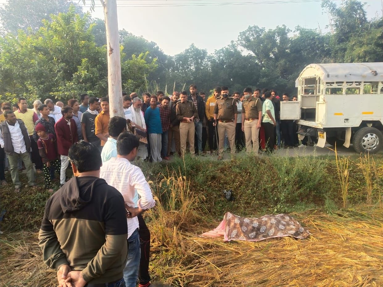 Dead body of a missing woman found on the roadside a day earlier