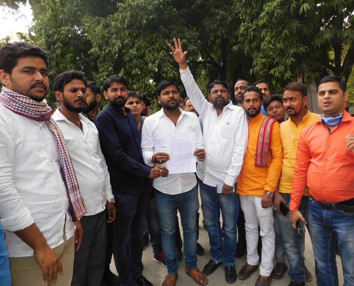 The youth demonstrated to demand for Dadri fair