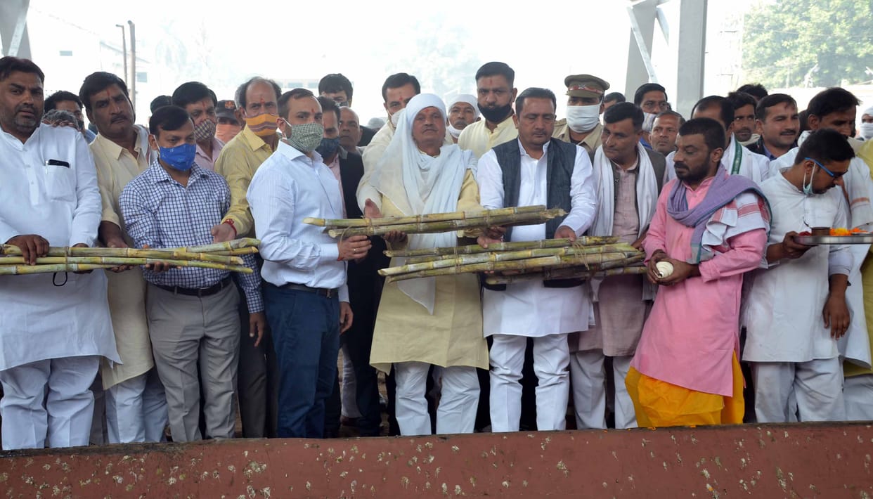 The crushing session of Shamli sugar mill starts with puja-archana