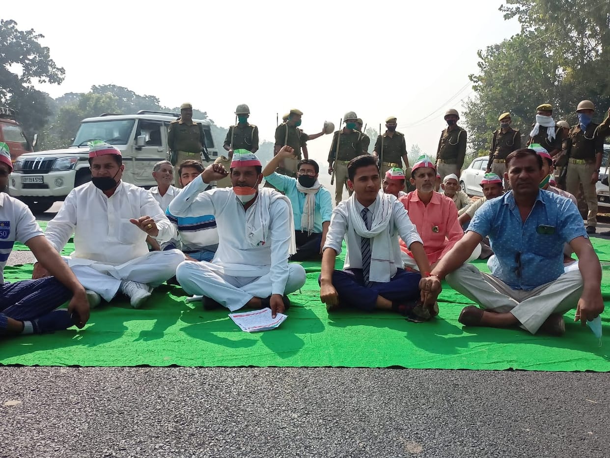 A symbolic jam on the highway in protest against the agricultural law