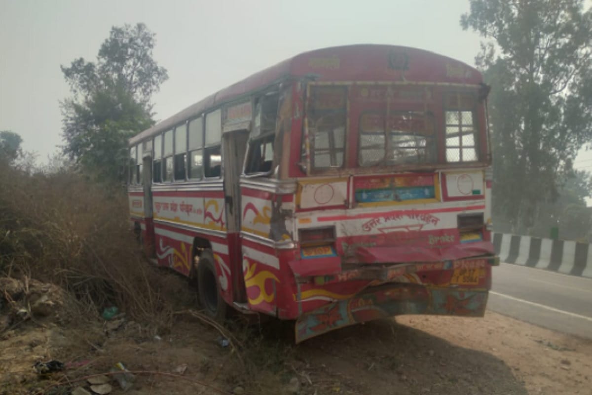 Two buses collided in Baghpat and 12 passengers were injured