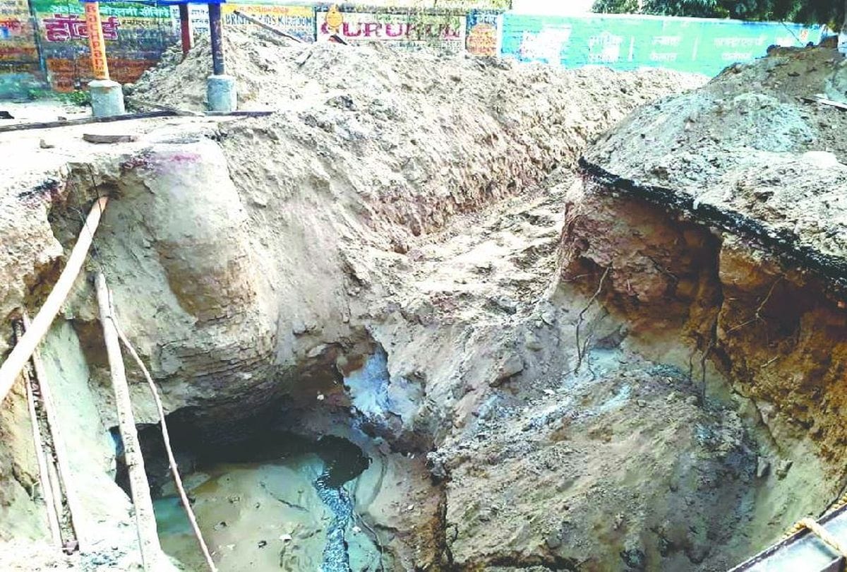 Road Collapse In Dayalbagh Sewer Line Damage From Two Months