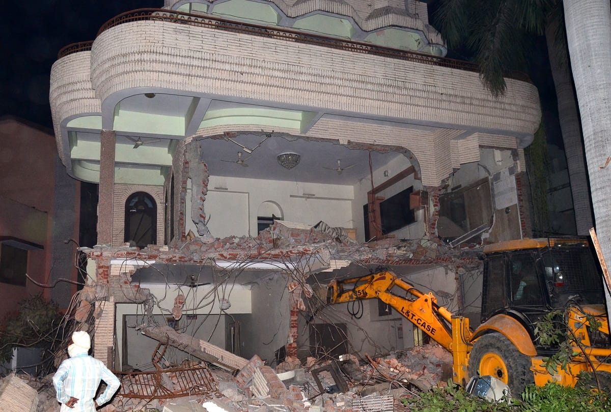 Bulldozer on Gyanpur MLA Vijay Mishra's house worth crores, PDA lands