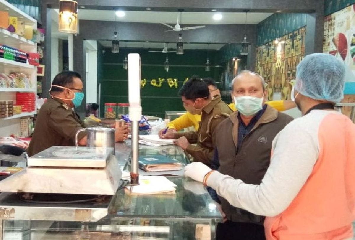 Thief Stolen In Sweet Shop Before Diwali