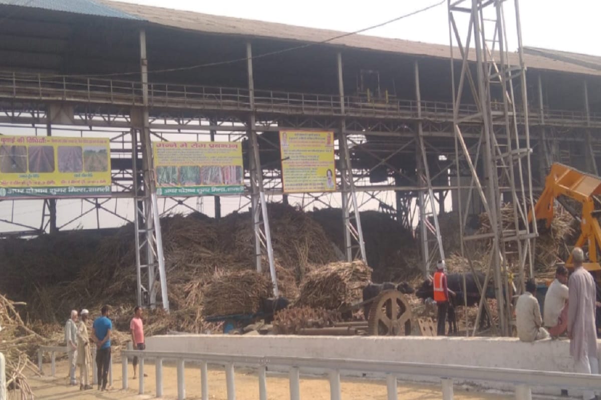 Sugar mill closed due to technical fault in Shamli and sending information to farmers by sending SMS