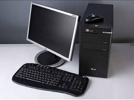students handover memorandom raising computer teacher recruitment  issue