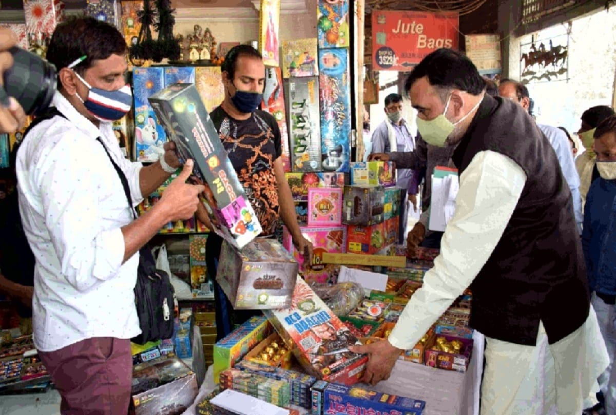Fireworks will not be sold in Delhi from today