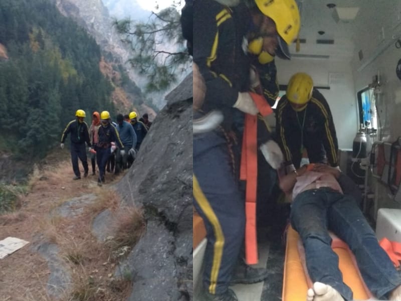 Char dham yatra 2020: gujrat devotees going for badrinath yatra vehicle fell in to river at