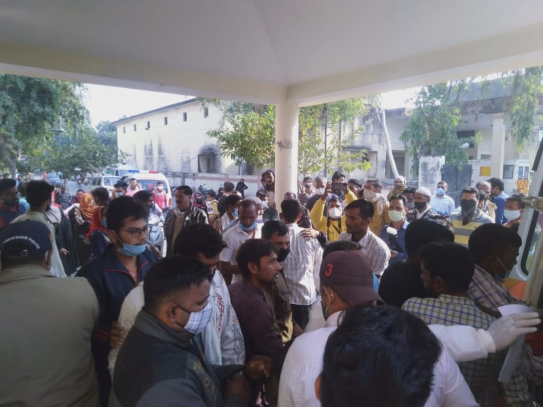 roorkee news: gas cylinder blast in sweet shop, eleven people injured, photos