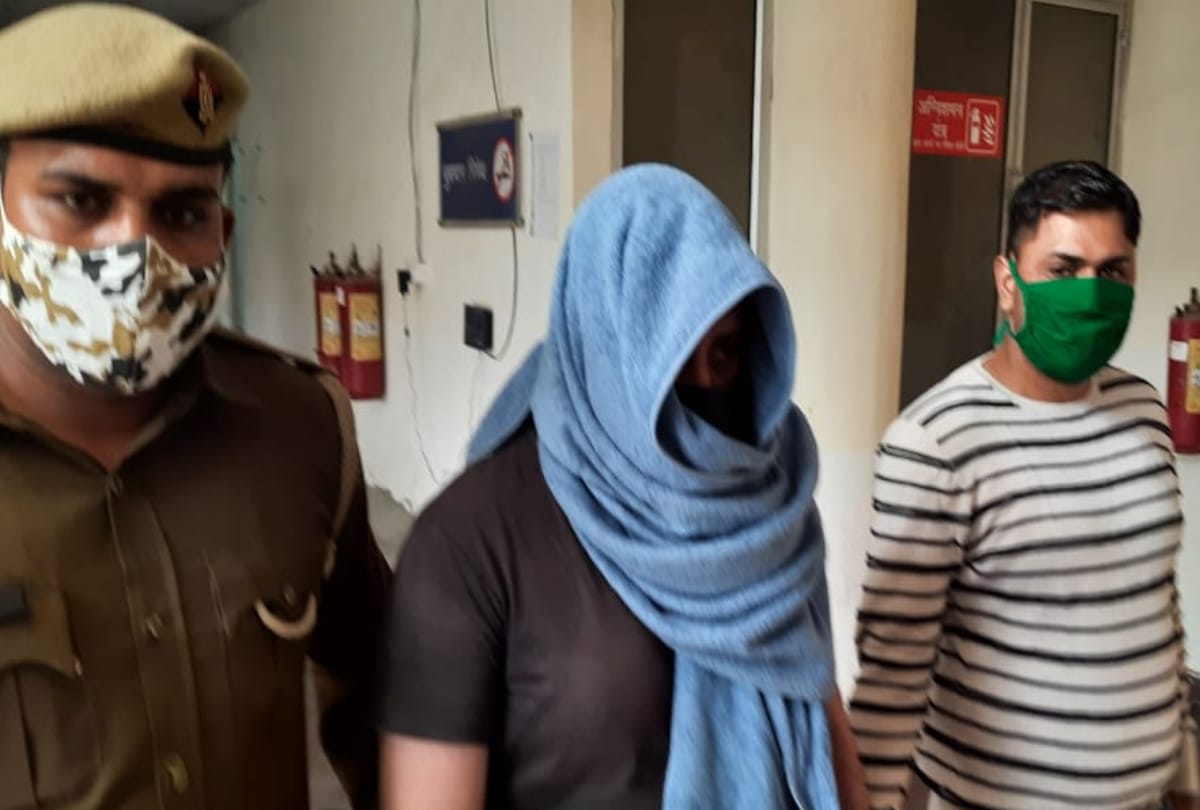 Greater noida cherry county society double murder case accused left his shoes on price mart terrace then went to girlfriend house