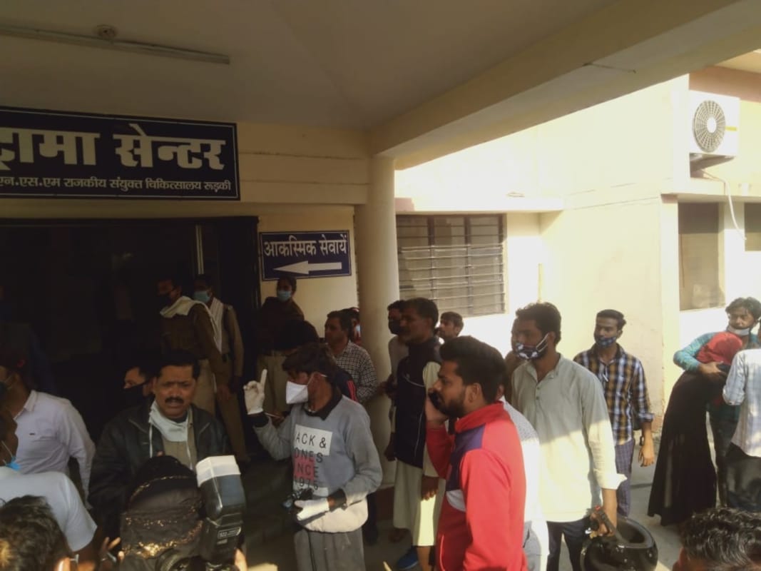 roorkee news: gas cylinder blast in sweet shop, eleven people injured, photos