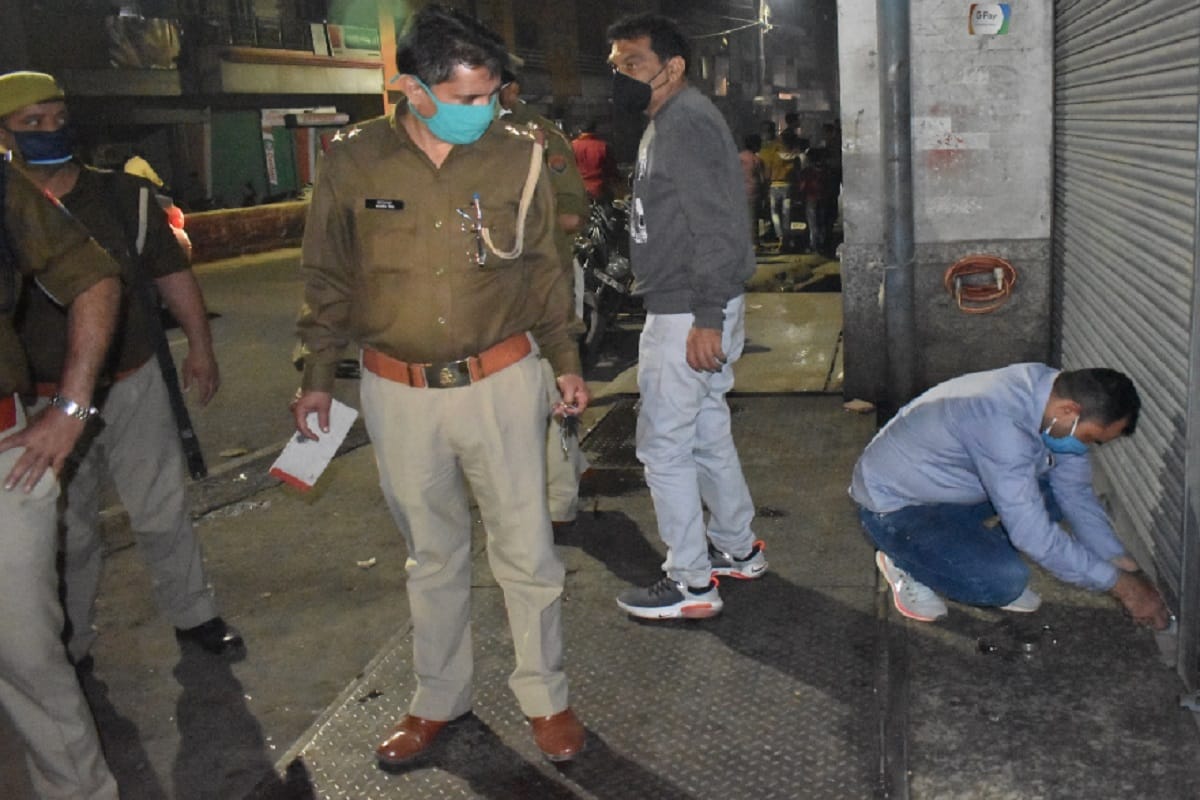 Police has raid in house of Kabaddi Haji Iqbal and three cars recovered at Meerut