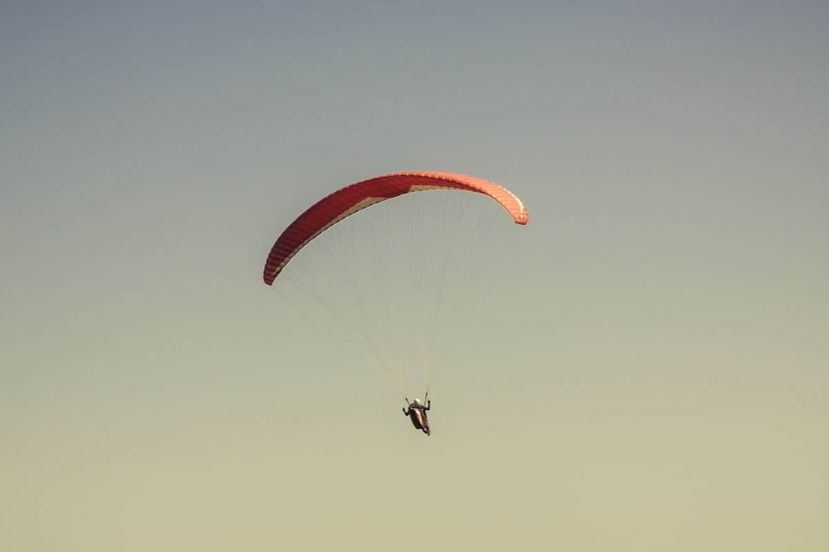 Tourist places Best four places for paragliding in India