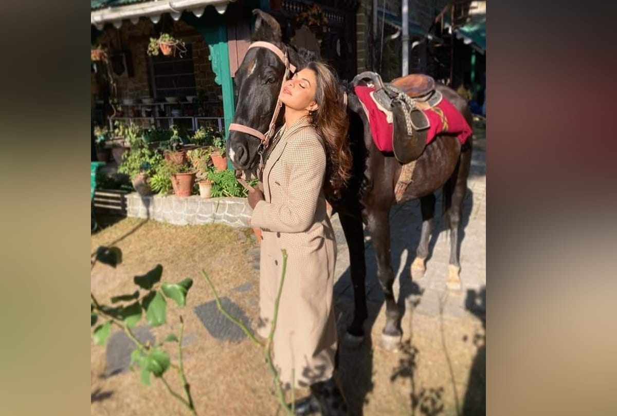 jacqueline fernandez in bhoot police movie shooting in dalhousie chamba himachal pradesh