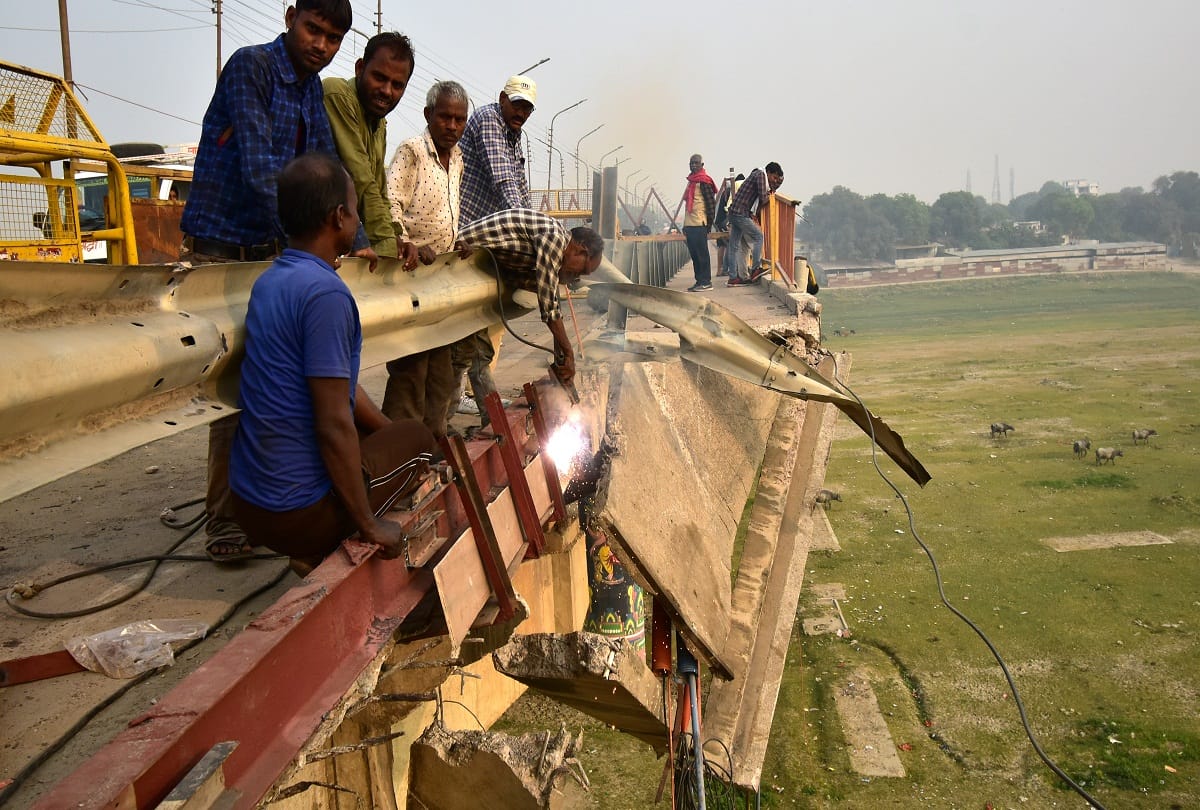 Prayagraj News: Heavy vehicular traffic will remain closed on Shastri bridge for 22 hours on Sunday