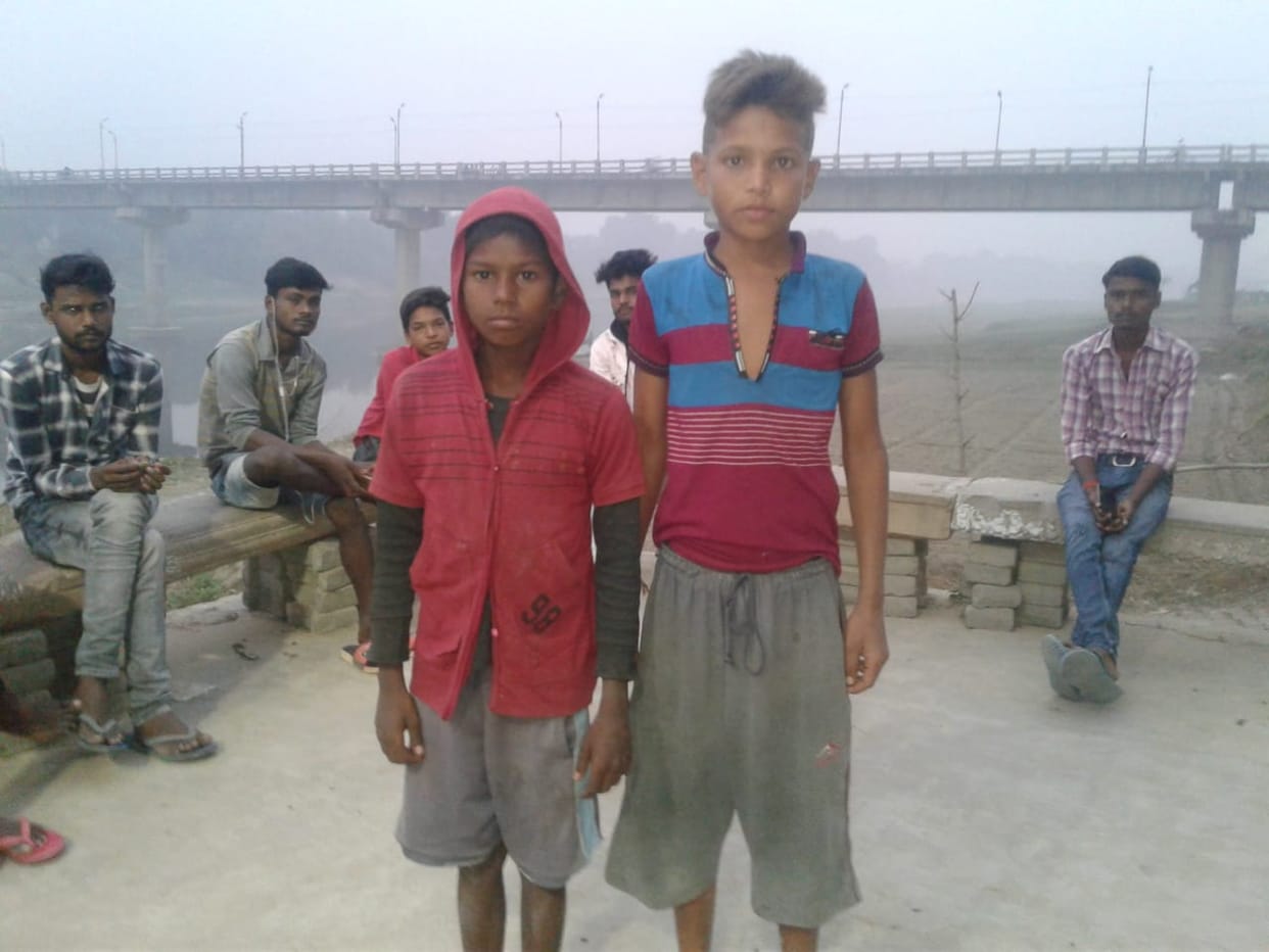 Two children saved the elderly drowning in the river