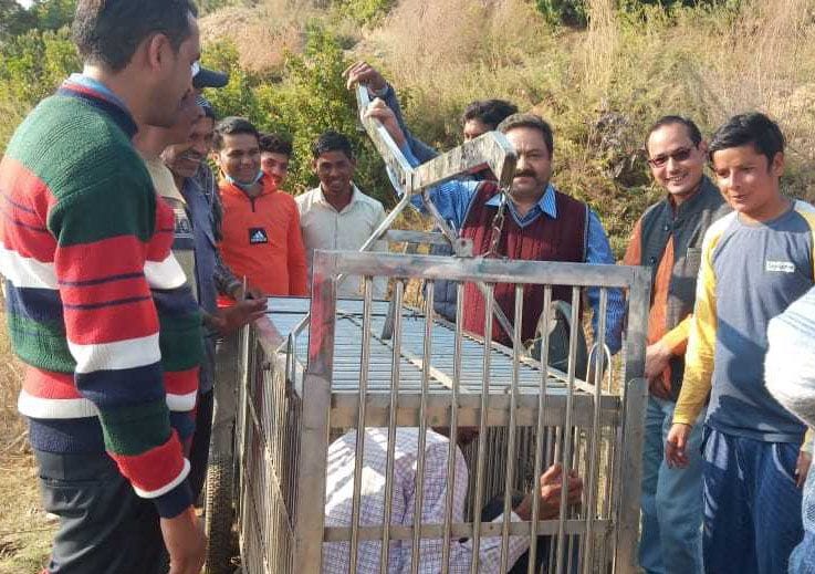 Cage planted in Dungabora village