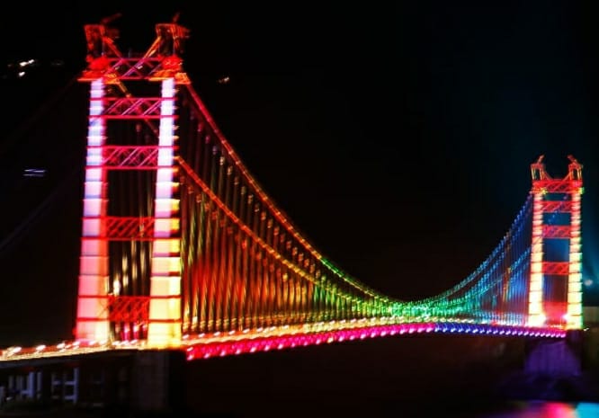 Uttarakhand: Dobra Chanthi Bridge illuminated with Six Crore Rupees Multicolour Lighting, beat delhi signature Bridge