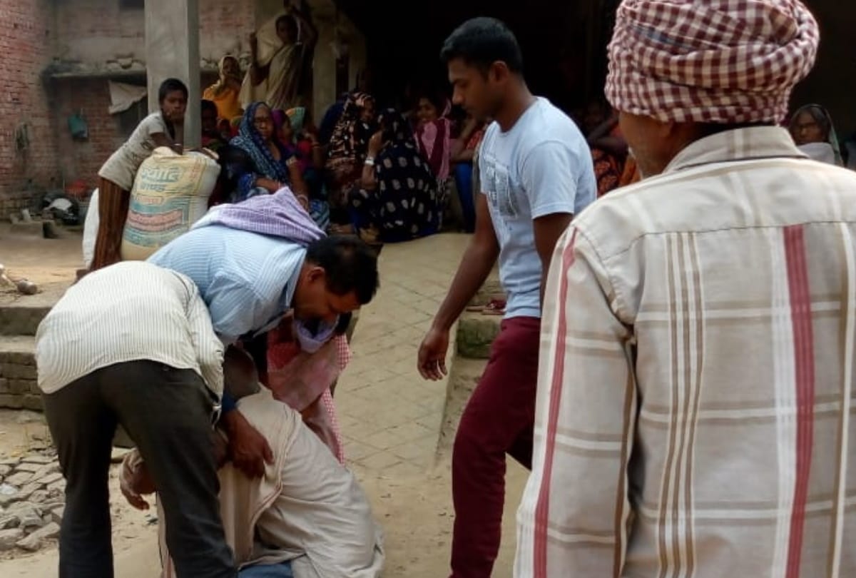 family shocked after Technician son died in road accident at sant kabir nagar