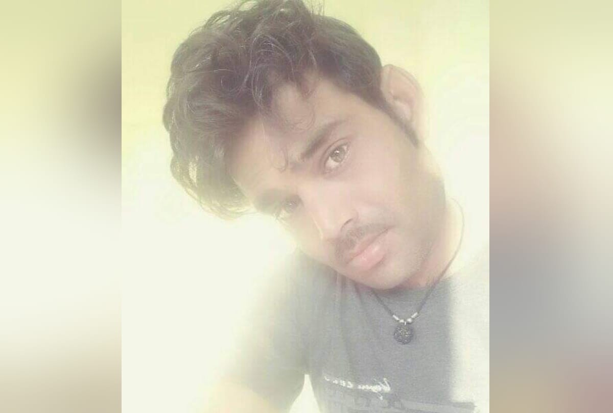 advocate son dead body found in field at siddharthnagar