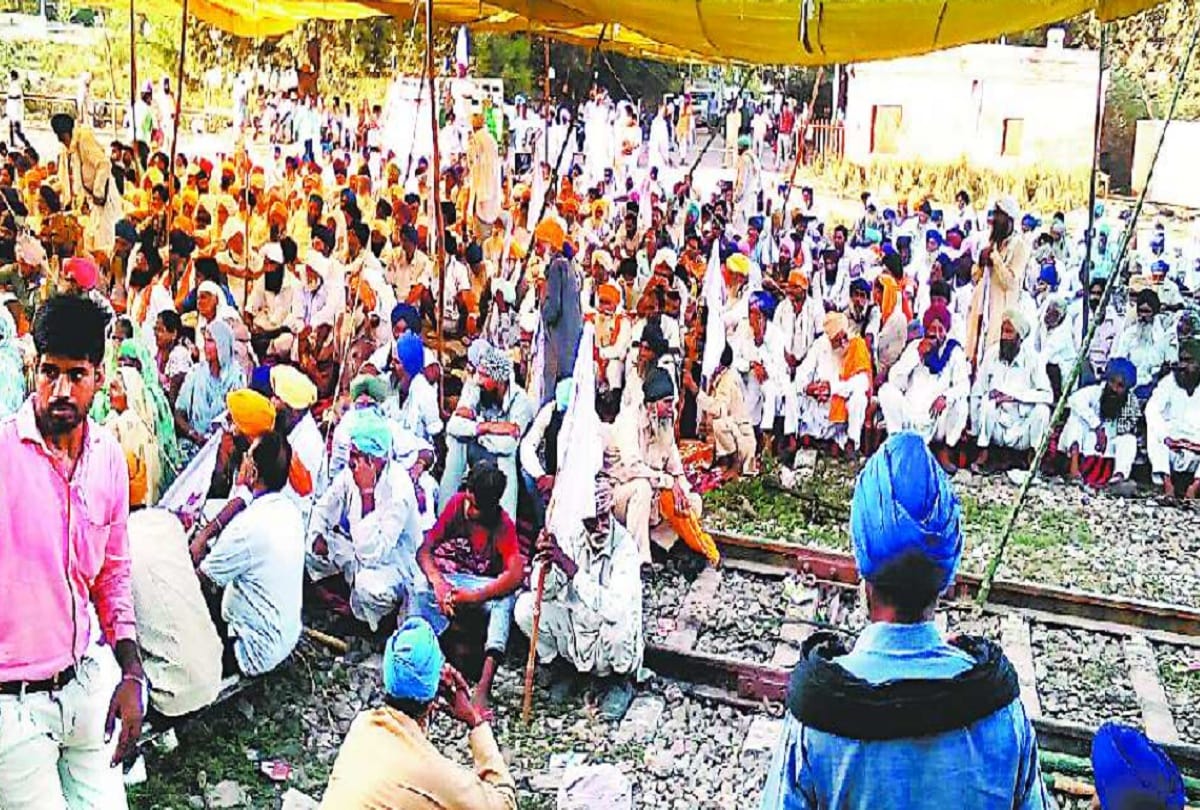 Farmers warn if goods trains were not run, water, electricity and milk supply of other states will be interrupted