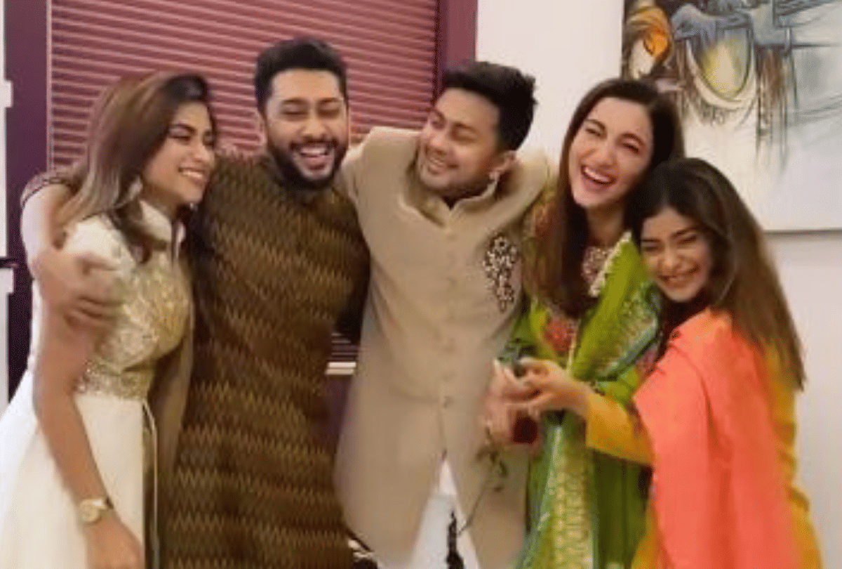 Awez Darbar Zaid Darbar And Bigg Boss 7 Winner Gauhar Khan viral video gives Family goals