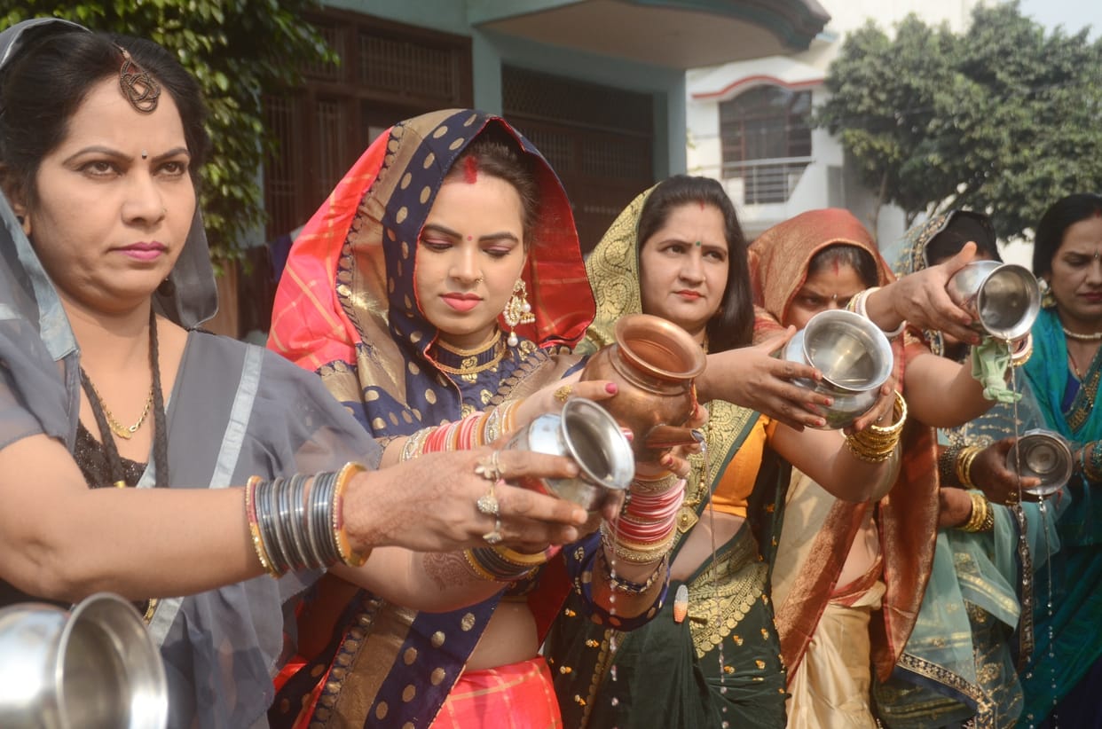 Mothers fast for longevity of children